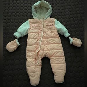 Urban Republic girl snow suit for 6 months non slip footies